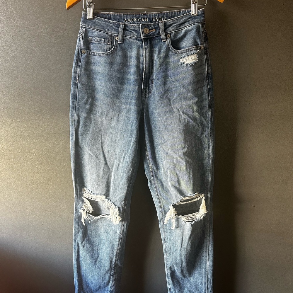 American Eagle Distressed Jeans